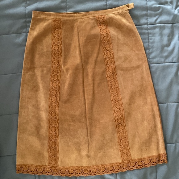 INC Internationsl Concepts 100% suede leather skirt. Acetate Lining. - Picture 1 of 7